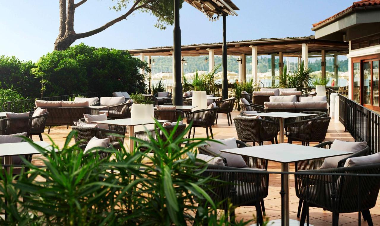 Hotel Slovenija - Terme & Wellness Lifeclass Portorož Exterior foto The Club at Changi Airport